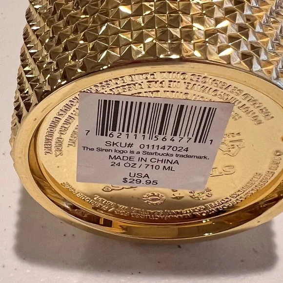 🌟🎰🌟 VENTI Las Vegas Starbucks cup. Gorgeous! Never used! 24oz Gold ṧ℘ᾰԻкʆ⑂! - Picture 14 of 15